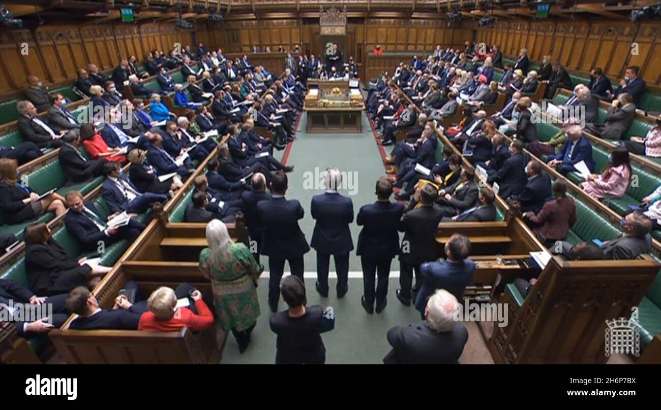 The debating chamber during Prime Minister's Questions in the House of Commons, London. Picture date: Wednesday November 17, 2021. Stock Photo