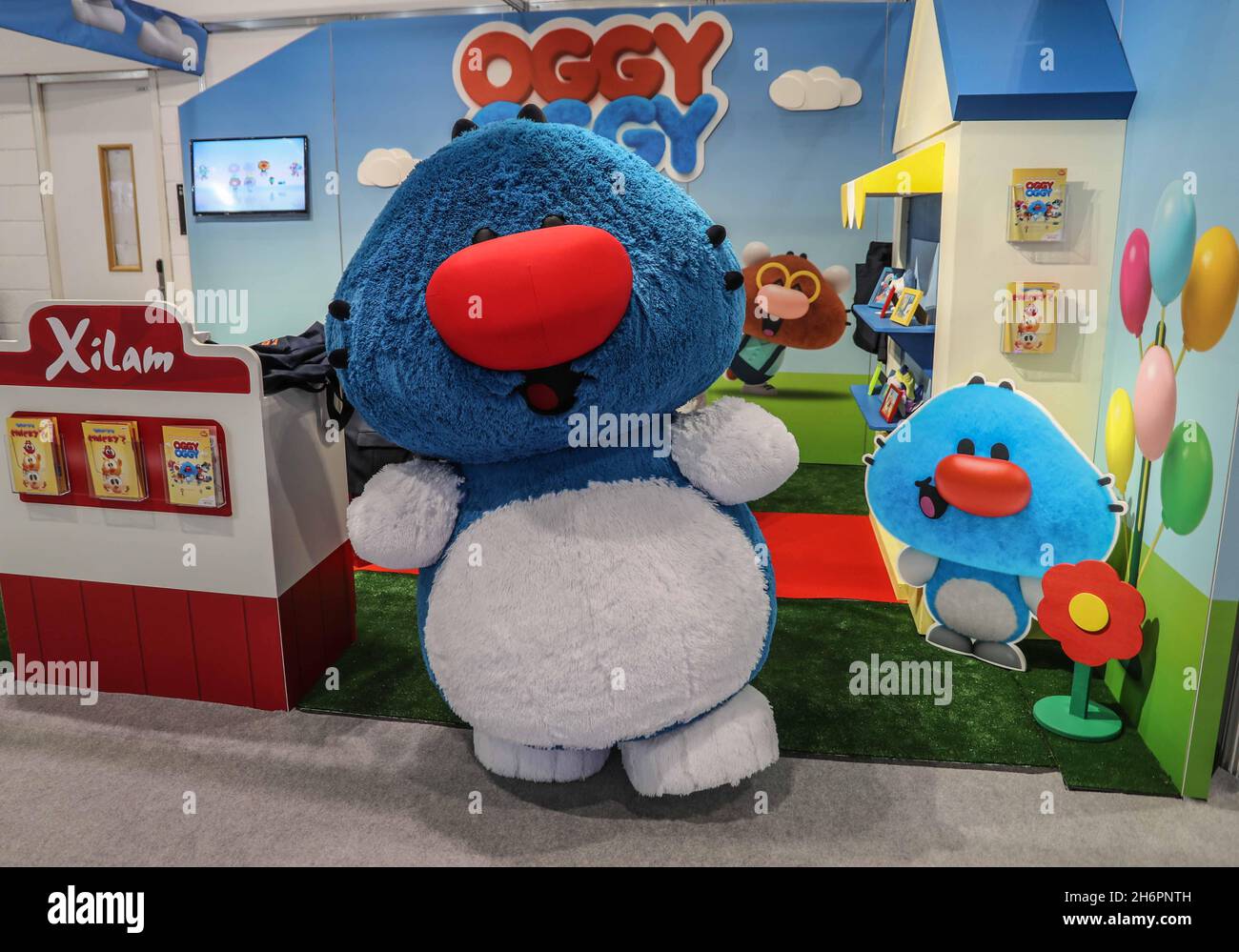 Oggy oggy hi-res stock photography and images - Alamy