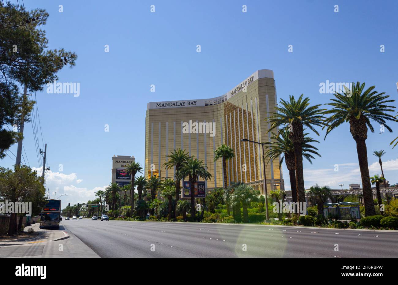 Las Vegas, NV, USA - August 30, 2017: The Mandalay Bay resort and ...