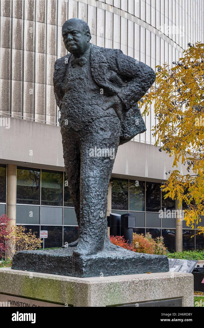 Statue or sculpture of Winston Churchill in the Nathan Phillips Square