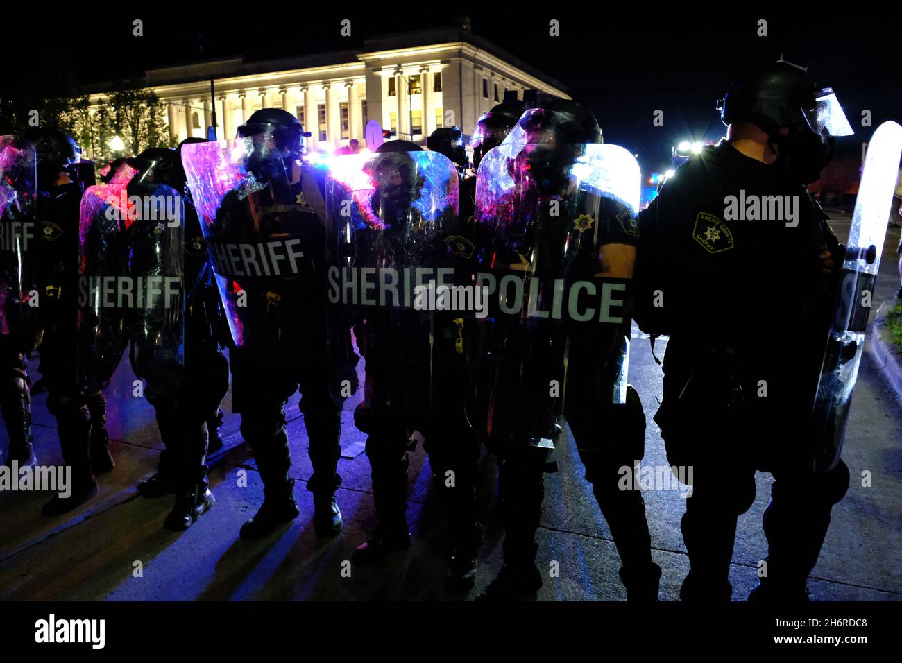 Riot kenosha hi-res stock photography and images - Alamy