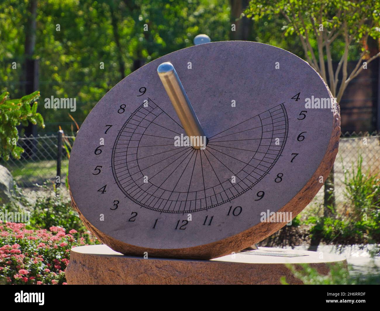 OMAH, UNITED STATES - Oct 15, 2021: A sand sun dial sculpture- Omaha's Henry Doorly Zoo and Aquarium in Omaha, Nebraska Stock Photo