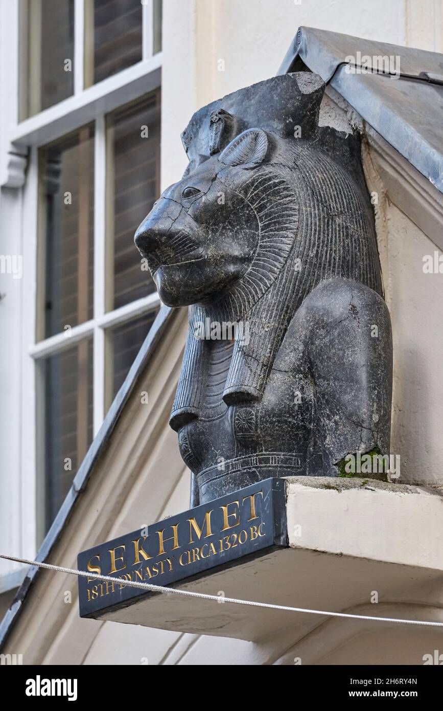 Egyptian statue bond street sekmet southerbys Stock Photo