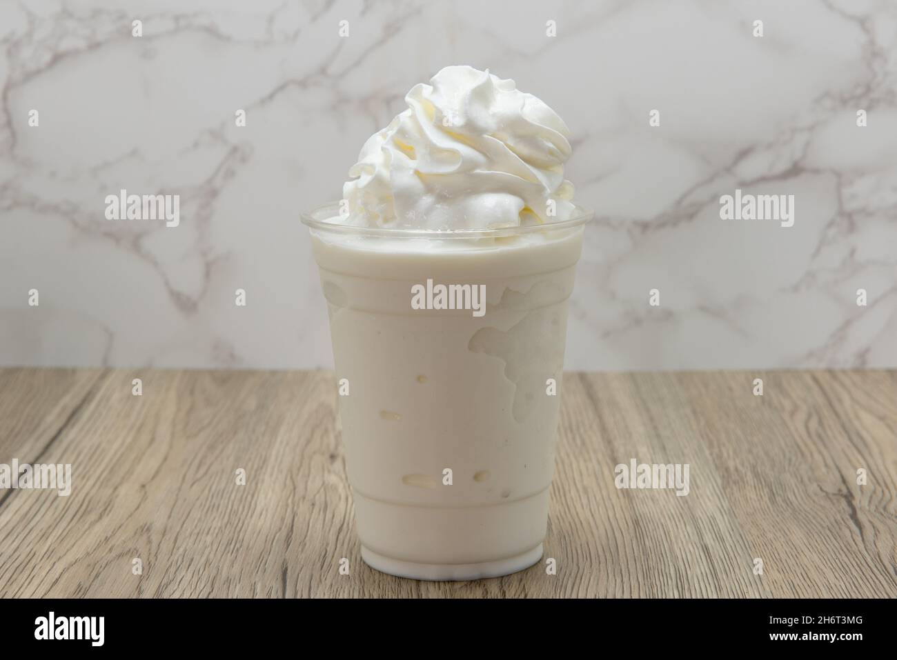 Milkshake cups hi-res stock photography and images - Alamy