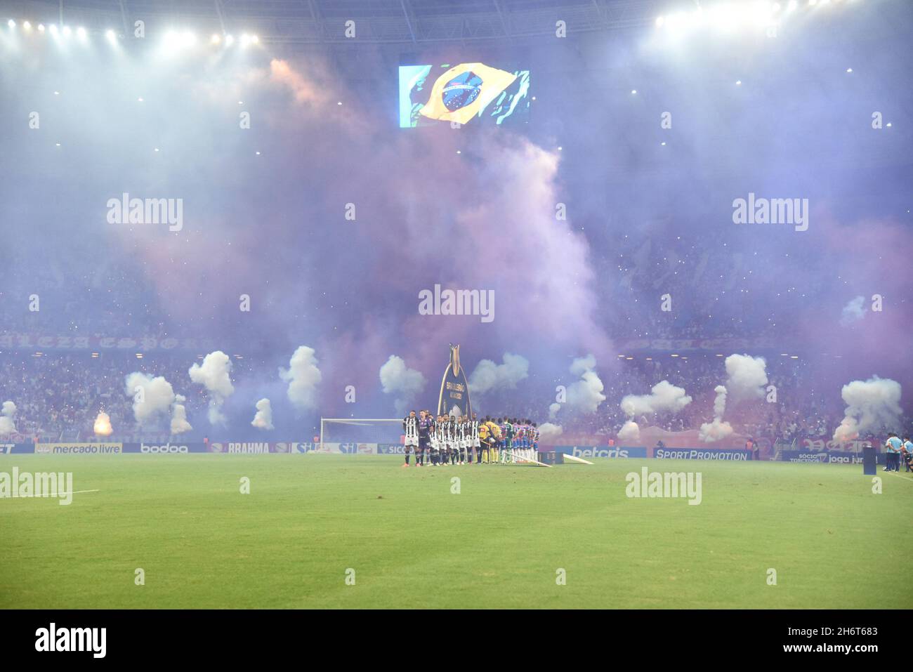 Fortaleza, Brazil. 17th Nov, 2021. Smoke during a match between Fortaleza EC x Ceará SC, valid match of the 33rd round of the Brazilian Championship, this Wednesday (17th) at Arena Castelão. Caior Rocha/SPP Credit: SPP Sport Press Photo. /Alamy Live News Stock Photo