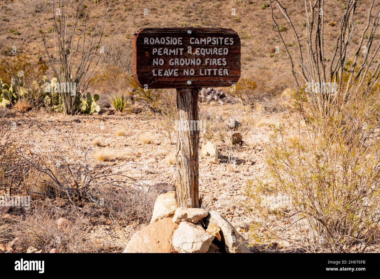 Roadside Campsite Sign in Big Bend wilderness Stock Photo Alamy