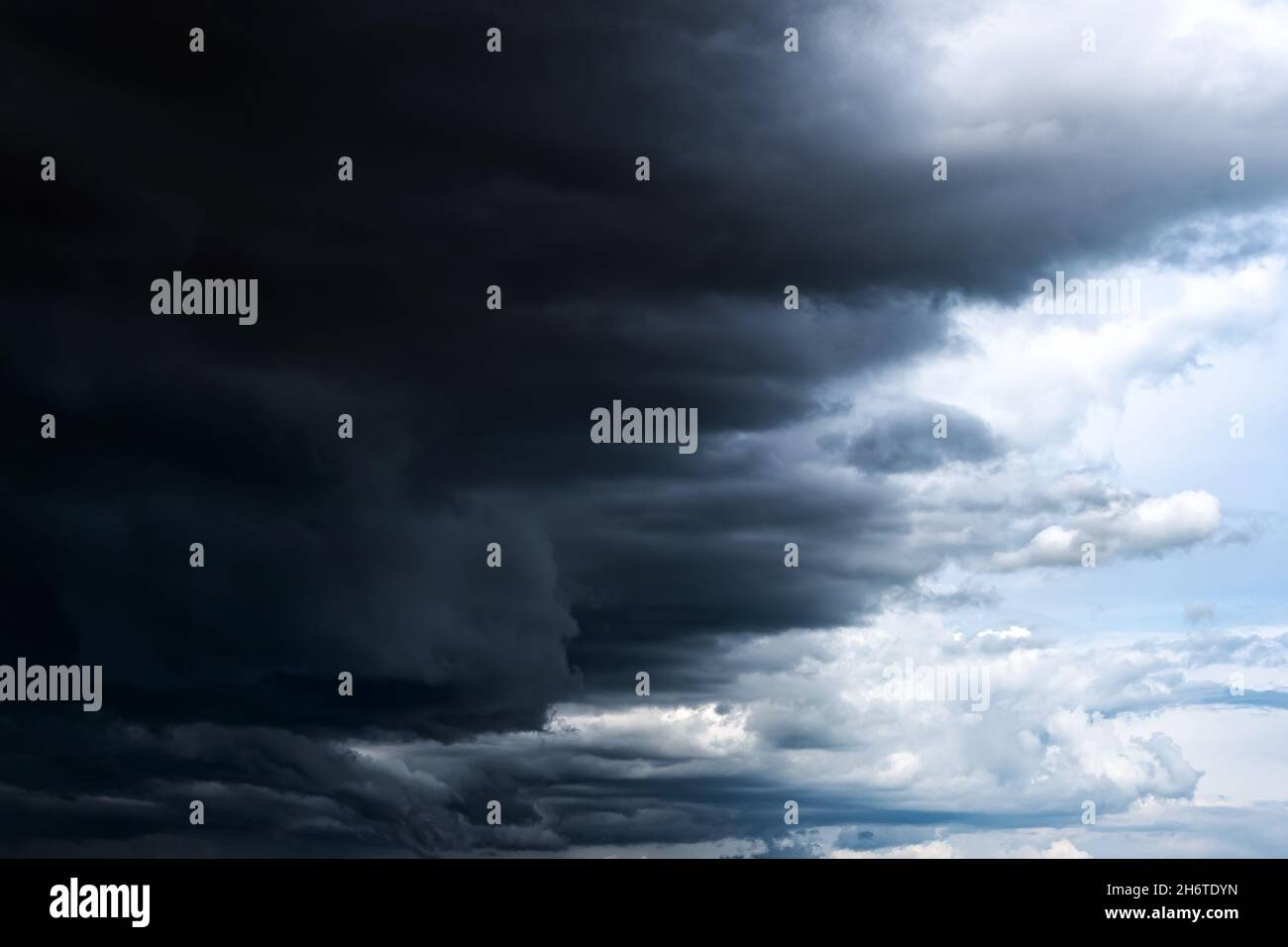 Dramatic Dark Clouds before Thunder Storm and Rain Stock Photo - Alamy