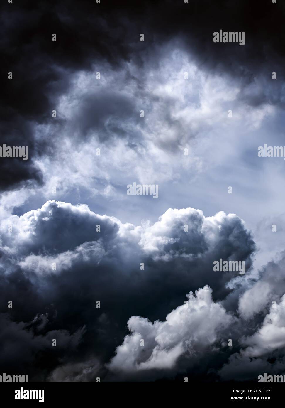 Dramatic Dark Clouds before Thunder Storm and Rain Stock Photo - Alamy