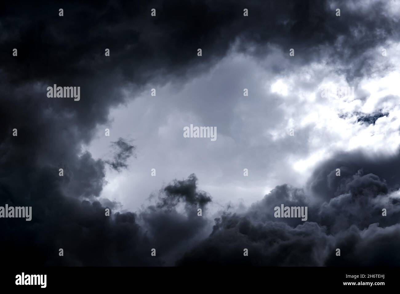 Dramatic Dark Clouds before Thunder Storm and Rain Stock Photo - Alamy