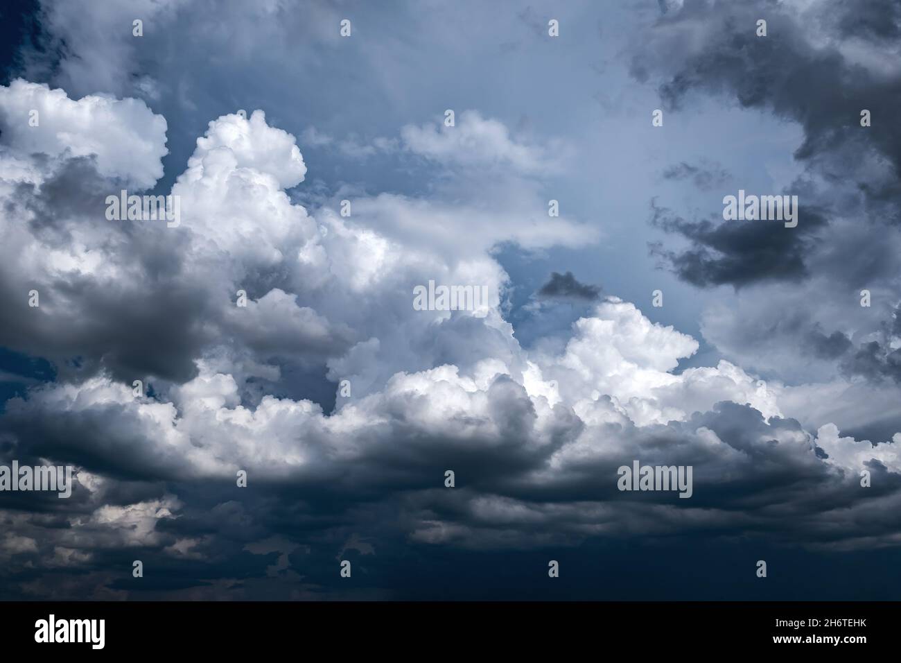 Dramatic Dark Clouds before Thunder Storm and Rain Stock Photo - Alamy