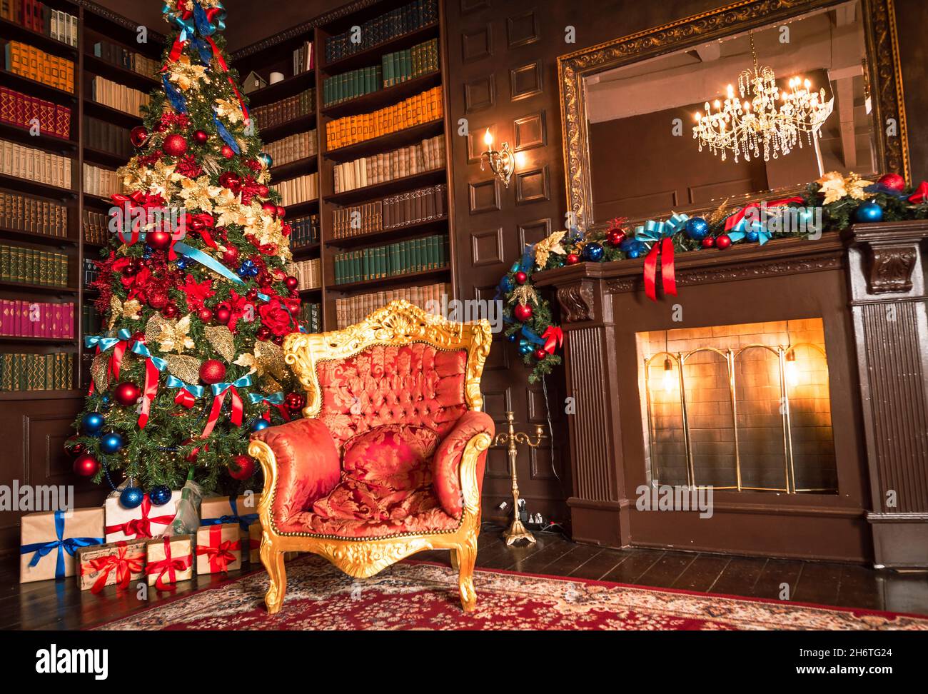 Biltmore Roofing Christmas Party 2022 Xmas Tree Decoration 2022 Stock Photo - Alamy