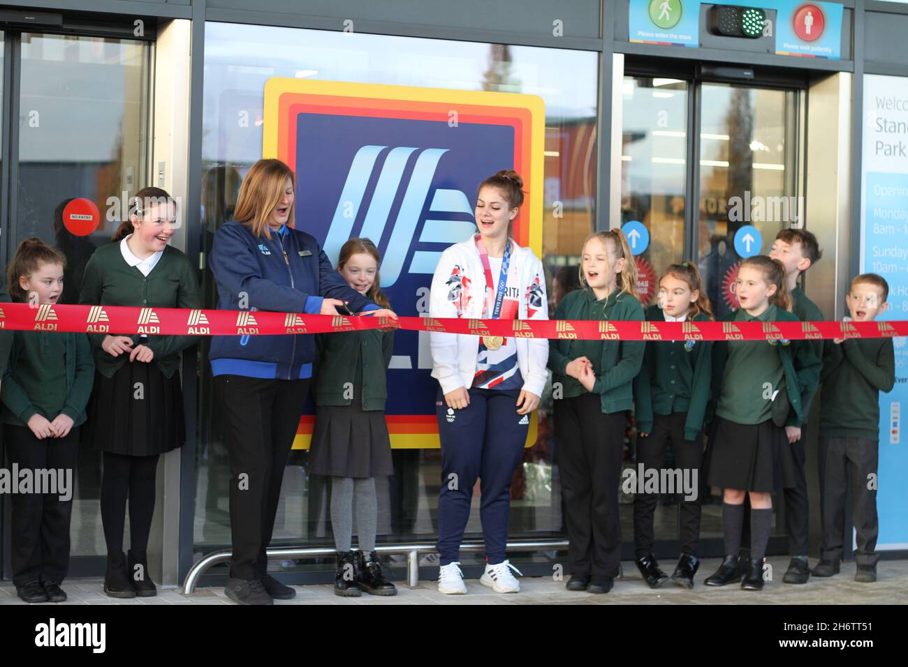 Olympic gold medallist hires stock photography and images Alamy