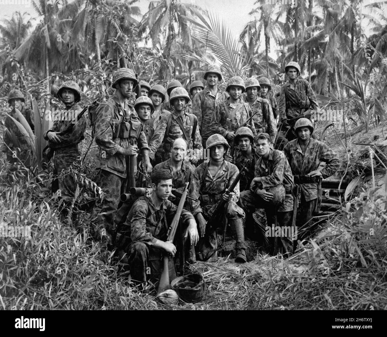 BOUGAINVILLE, PACIFIC OCEAN - January 1944 - These men have earned the bloody reputation of being skillful jungle fighters. They are US Marine Raiders Stock Photo