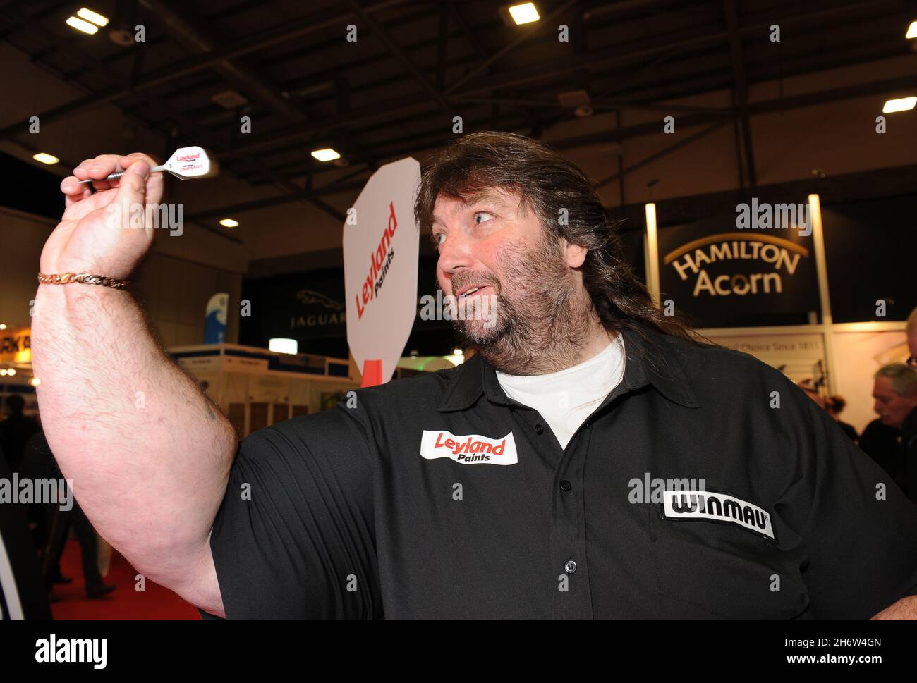 Andy fordham darts player hi-res stock photography and images - Alamy