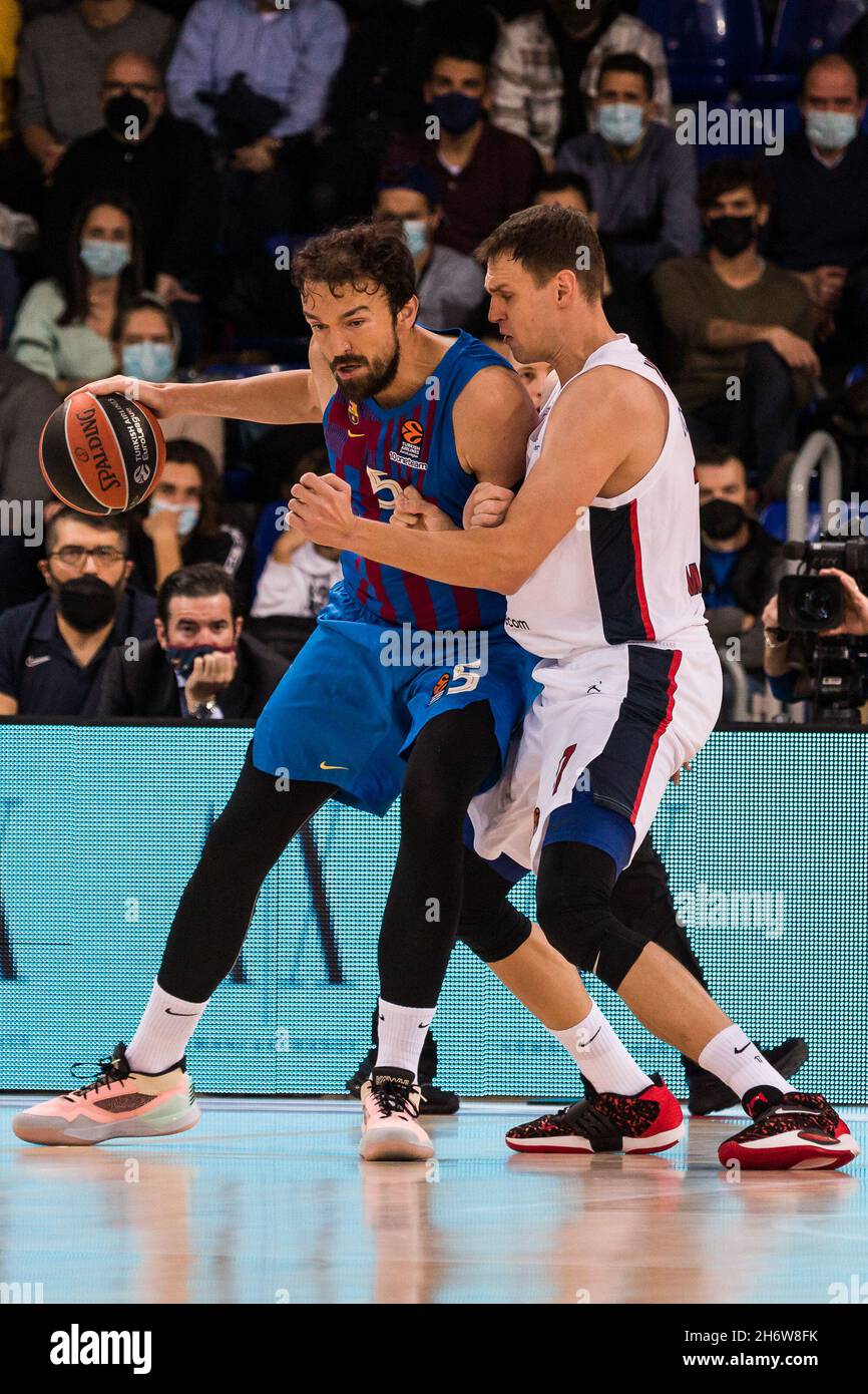 Serta Sanli of FC Barcelona in action against Johannes Voigtmann of CSKA Moscow during the Turkish Airlines EuroLeague Basketball match between FC Barcelona and CSKA Moscow on November 17, 2021 at Palau Blaugrana in Barcelona, Spain - Photo: Javier Borrego/DPPI/LiveMedia Stock Photo