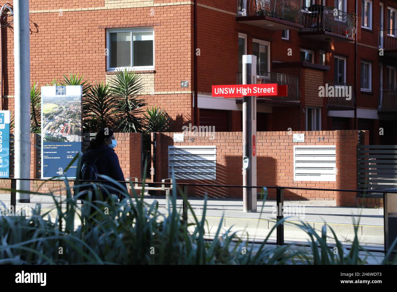 UNSW High Street light rail stop, Randwick Stock Photo Alamy