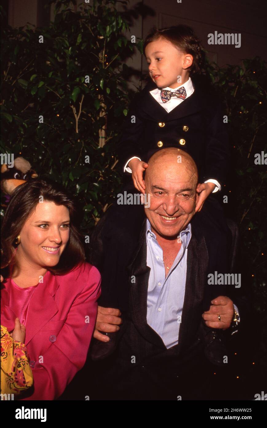 Telly Savalas and wife Julie Savalas and son Christian Savalas Circa 1980's  Credit: Ralph Dominguez/MediaPunch Stock Photo - Alamy