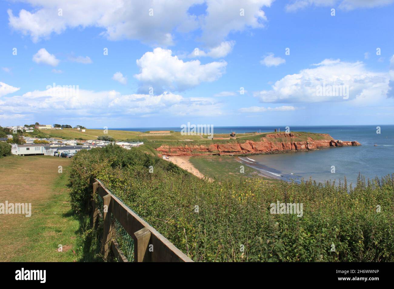 Bourgogne en sælger Røg Devon Cliffs Holiday Park. The England south west coast path. South Devon.  England. UK Stock Photo - Alamy