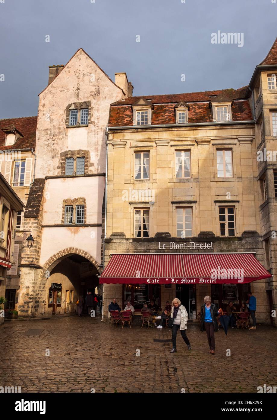 Cafe Le Mont Drejet, in the medieval heart of Semur en Auxois, France Stock Photo