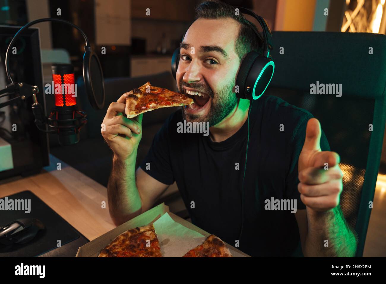 Walkthrough home hi-res stock photography and images - Alamy