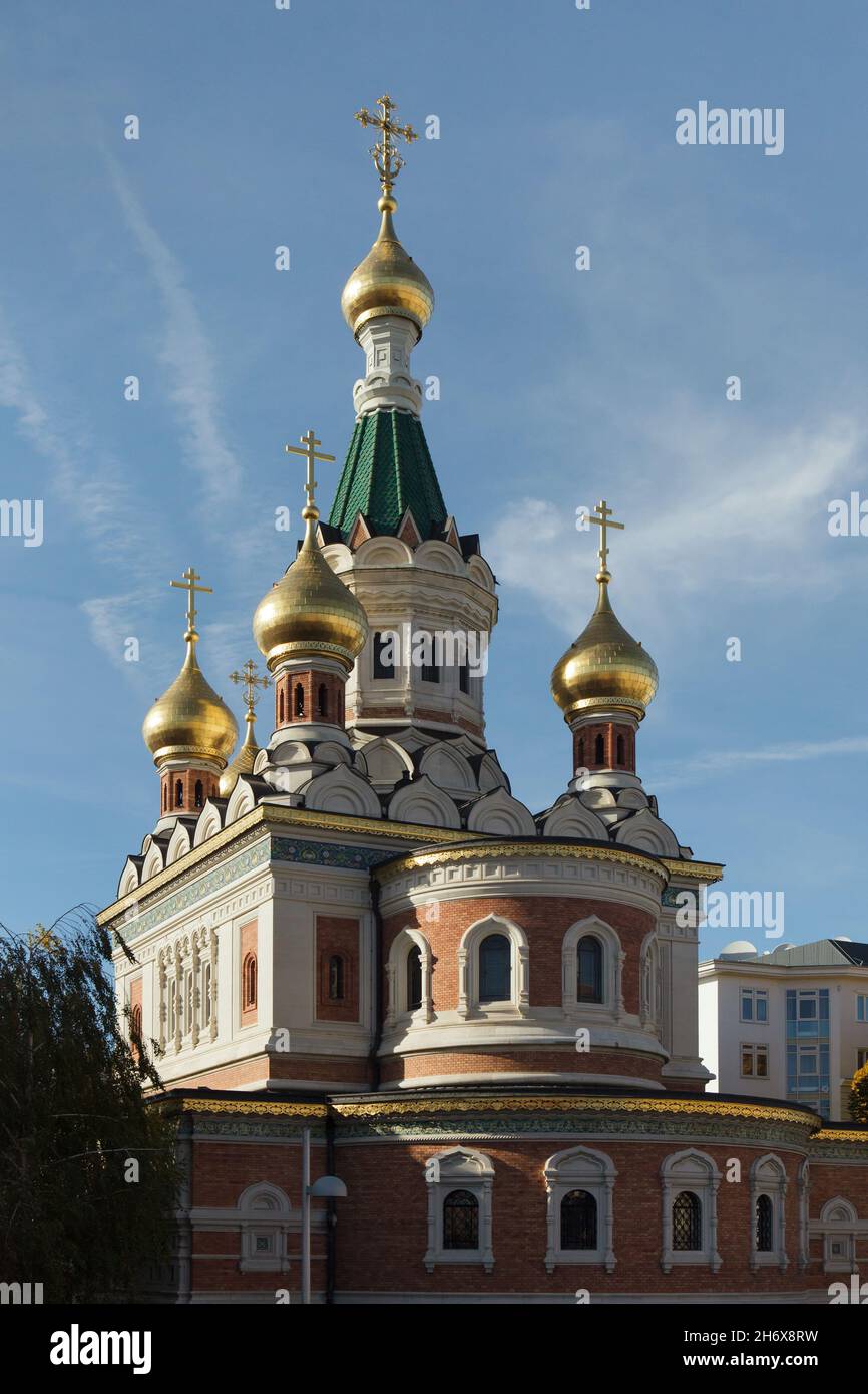 Russian Orthodox Cathedral (Russisch-orthodoxe Kathedrale zum heiligen Nikolaus) in Vienna, Austria. The church designed by Russian architect Grigory Kotov (Grigorij Kotow) was built by Italian architect Luigi Giacomelli between 1893 and 1899. Stock Photo