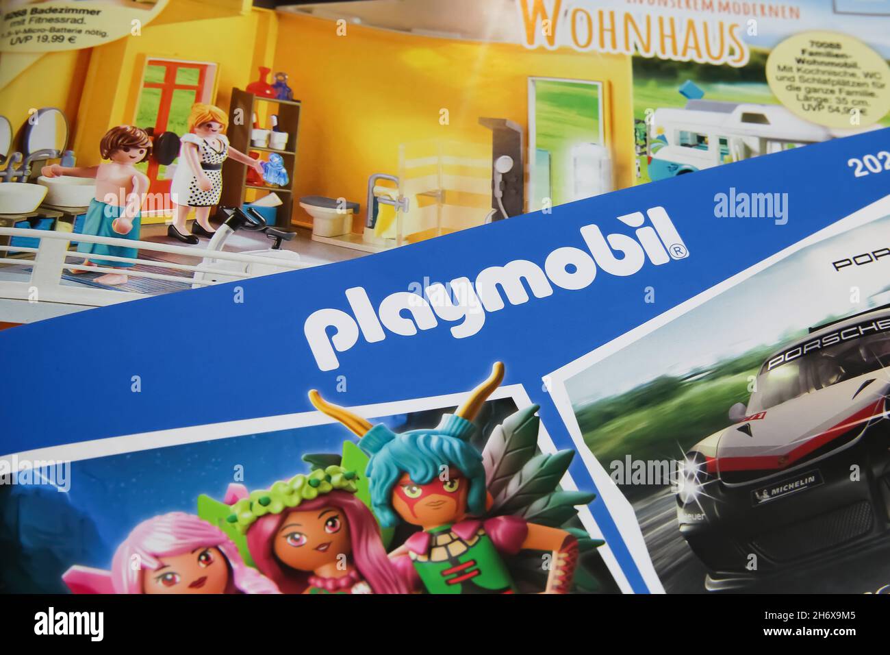 Playmobil logo hi-res stock photography and images - Alamy