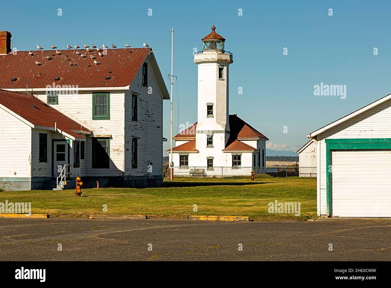 WA1977700...WASHINGTON Keepers houses and sheds at the base of the