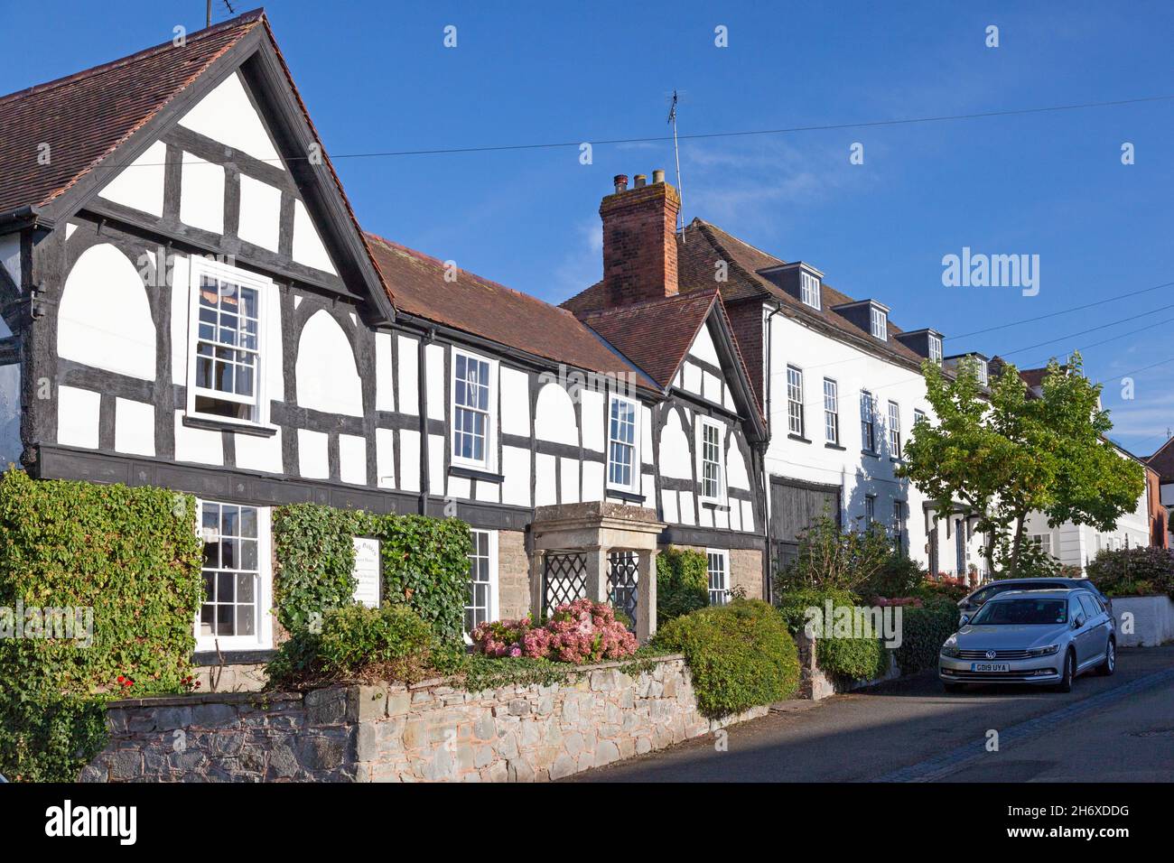Half-timbered and Georgian houss in Broad Street, Weobley, Herefordshire Stock Photo