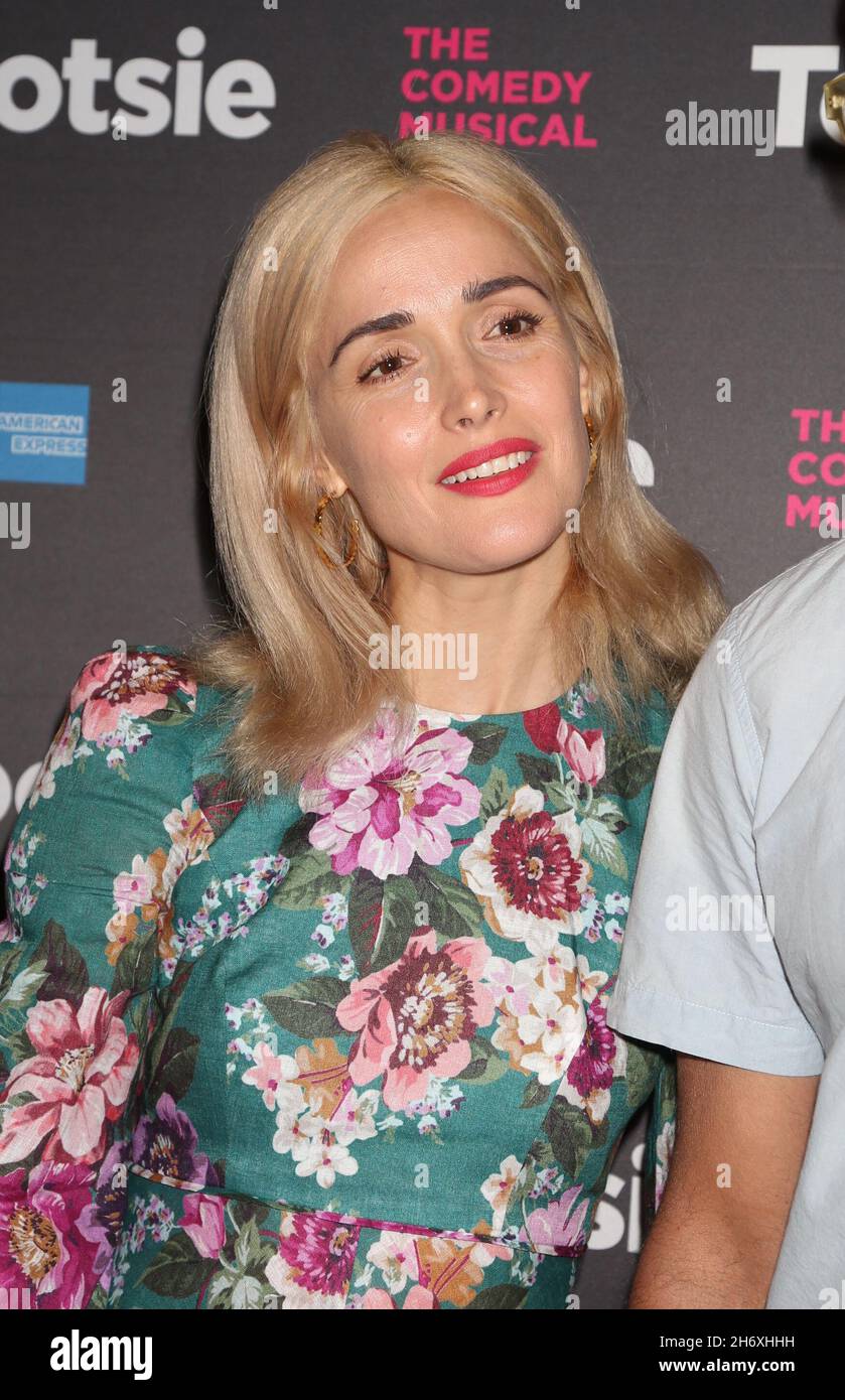 New York - NY - 20190423 - Opening Night arrivals for Tootsieon