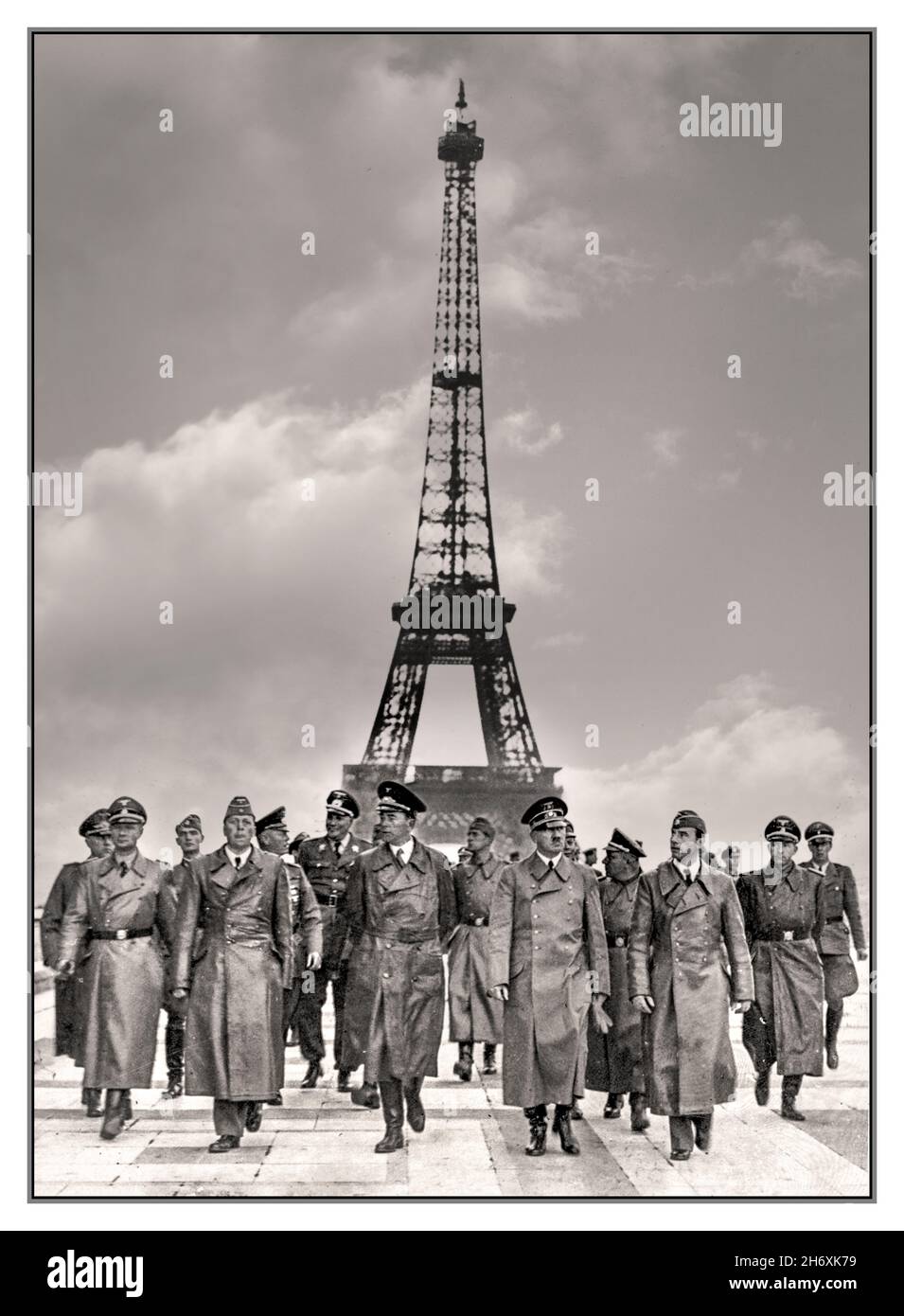 ADOLF HITLER PARIS 1940 EIFFEL TOWER OCCUPATION PROPAGANDA World War II 