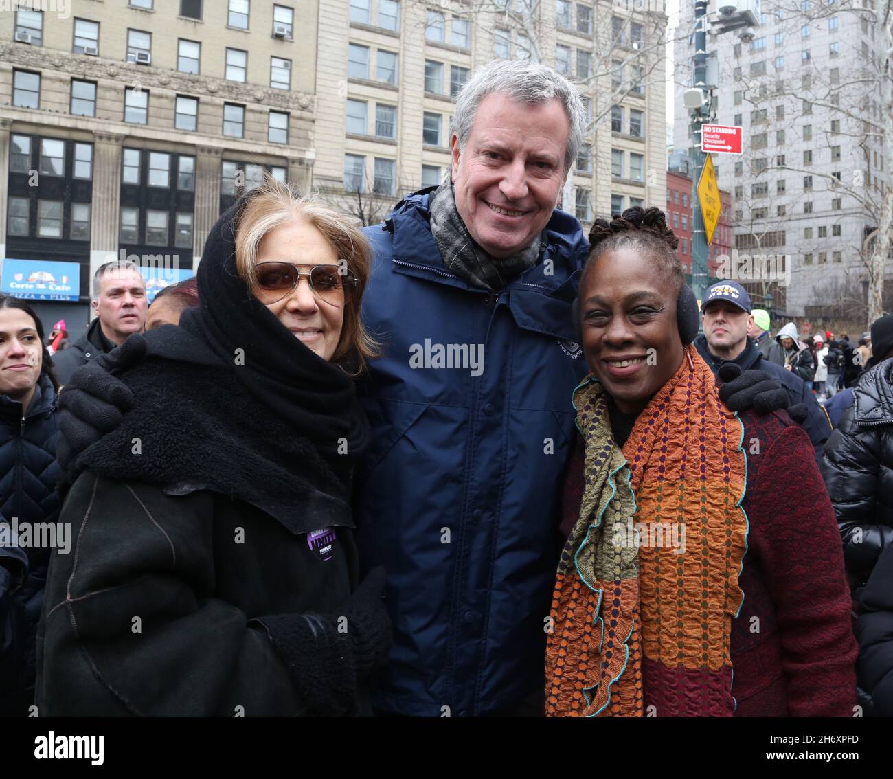 New York - NY - 20190119 - Gloria Steinem and the cast of the Off ...
