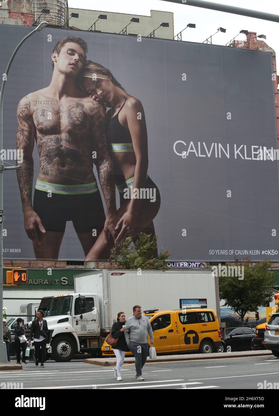New York - NY - 10/17/2019 - Justin Bieber and Hailey Baldwin Bieber Calvin  Klein Billboard in Soho -PICTURED: Justin BieberHailey Baldwin Bieber Stock  Photo - Alamy