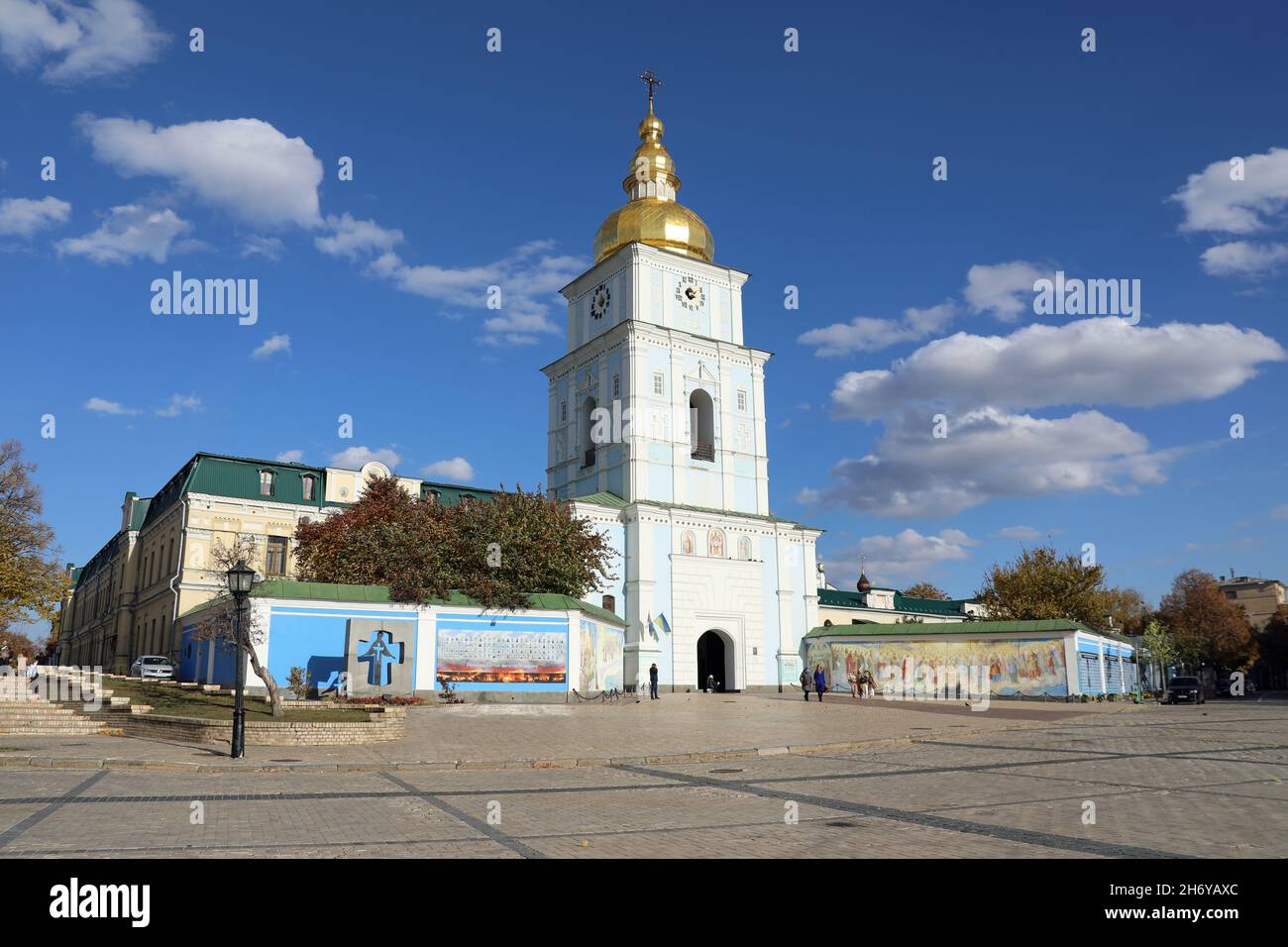 Holomodor Memorial and Saint Michaels Monastery at Mykhailivska Square in Kyiv Stock Photo