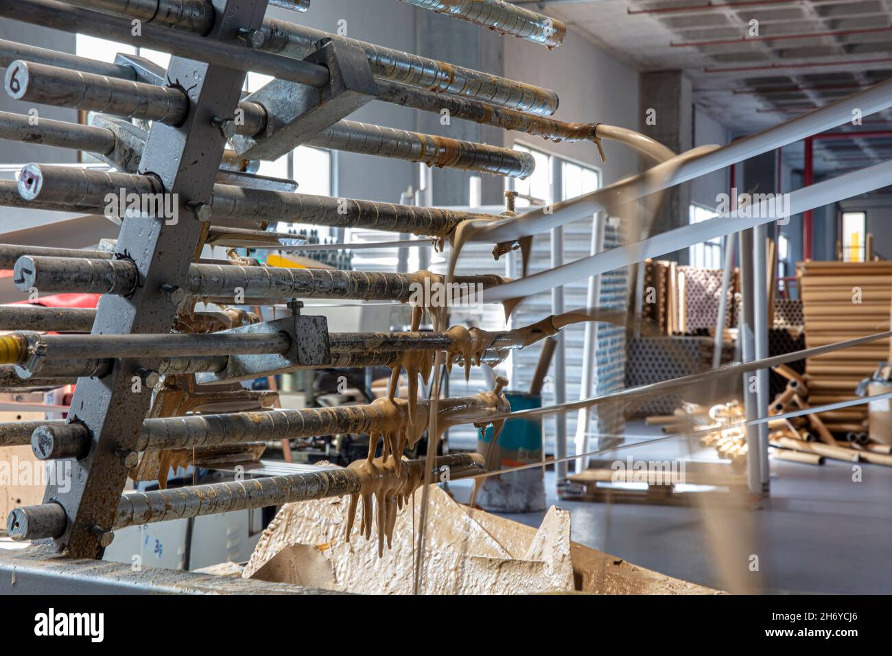 Glue machine for paper tube cores, steel metal engine, technology