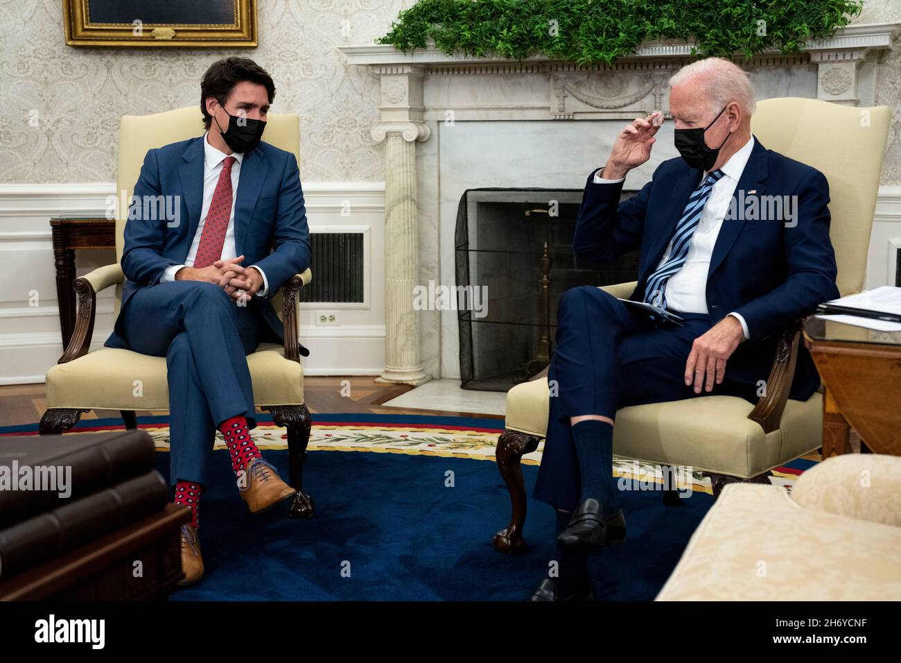 United States President Joe Biden and Prime Minister Justin Trudeau of Canada during a bilateral meeting in the Oval Office of the White House in Washington, DC, Thursday, November 18, 2021. Credit: Doug Mills/Pool via CNP /MediaPunch Stock Photo