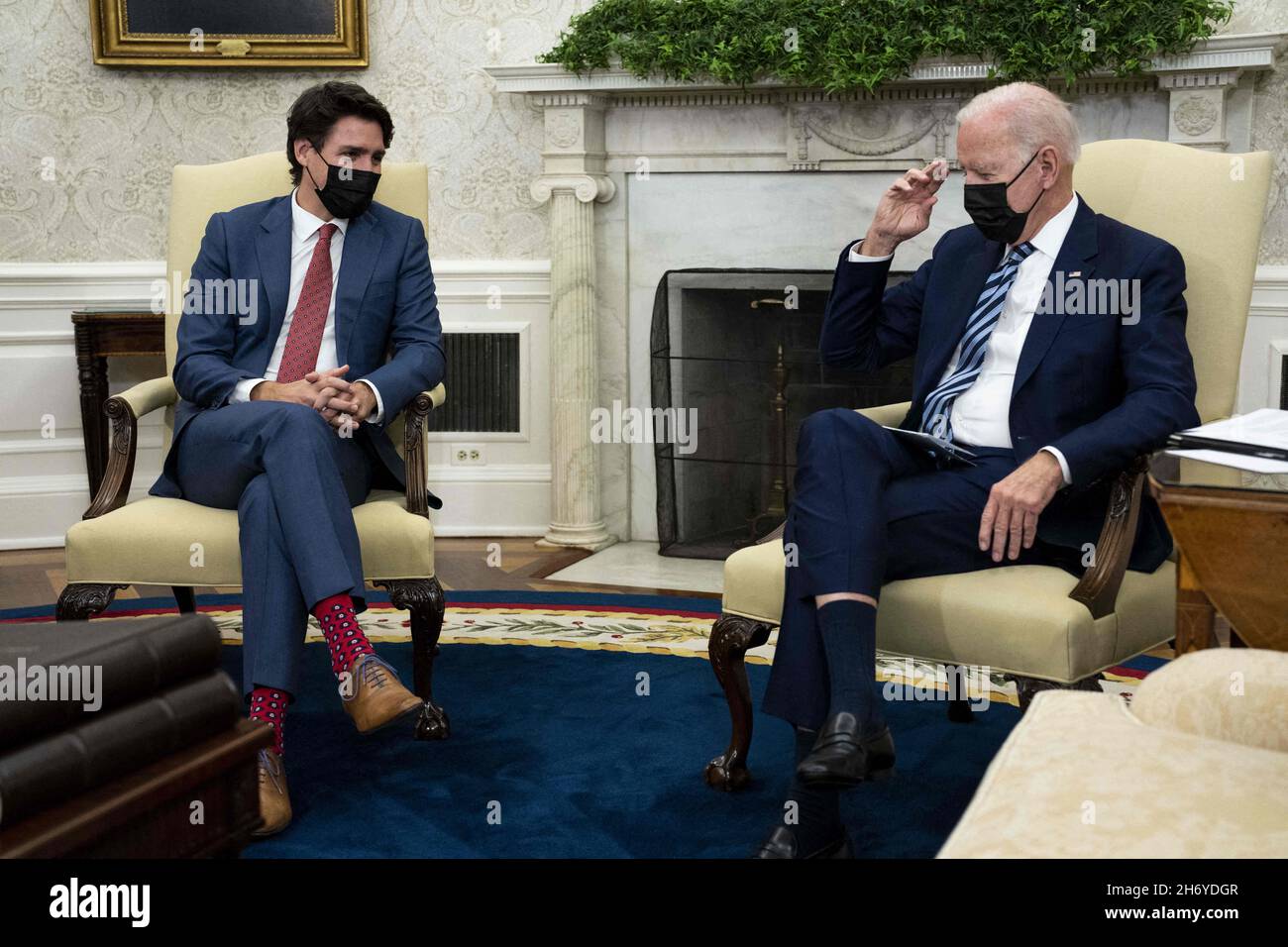 President Joe Biden and Prime Minister of Canada Justin Trudeau during a meeting in the Oval Office, Thursday, Nov. 18, 2021. (POOL Photo by Doug Mills/The New York Times) Stock Photo