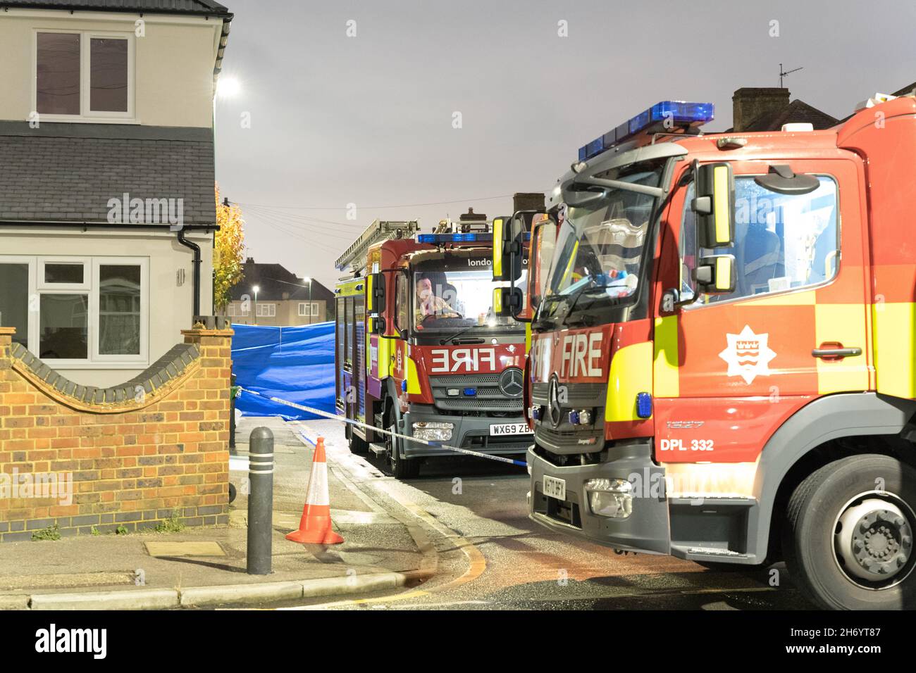 Ambulance children uk hires stock photography and images Alamy