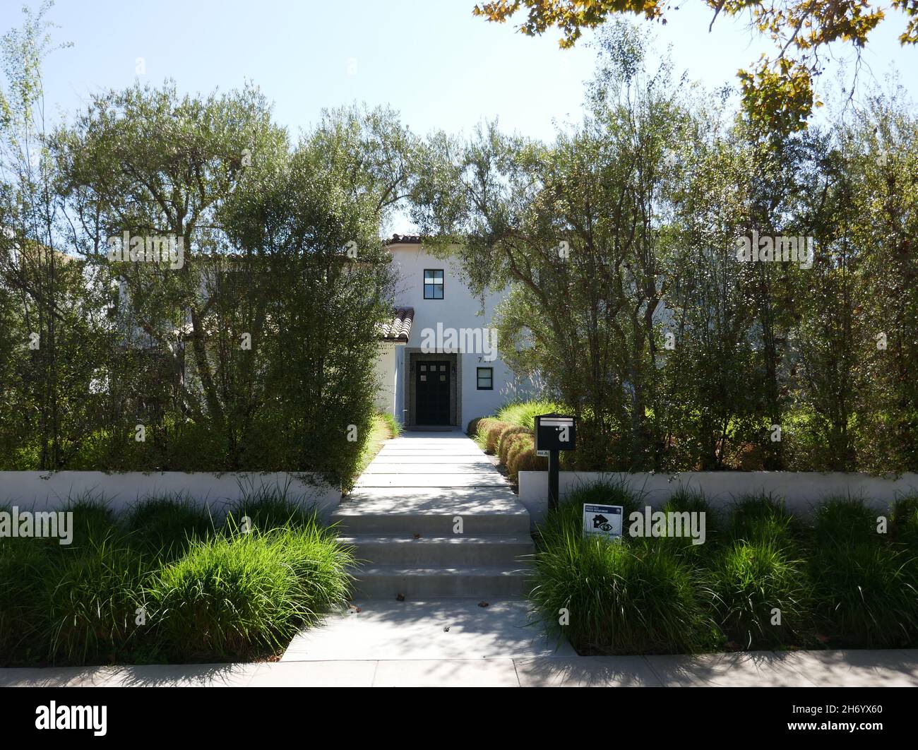 Beverly Hills, California, USA 18th September 2021 A general view of atmosphere of Actress Kim Delaney and Actress Joan Benny's Former Home/house at 711 Walden Drive on September 18, 2021 in Beverly Hills, California, USA. Photo by Barry King/Alamy Stock Photo Stock Photo