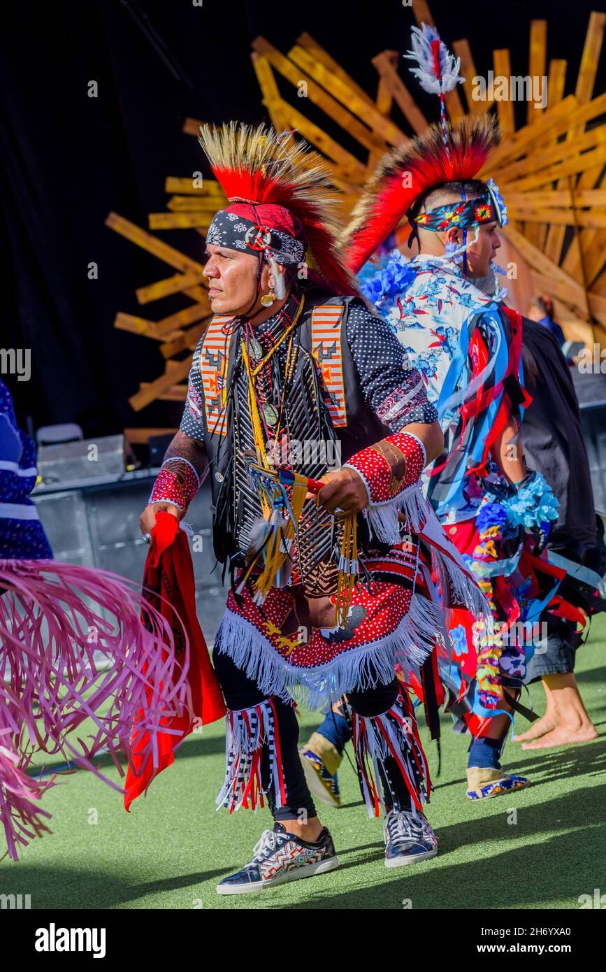Indigenous hi-res stock photography and images - Alamy
