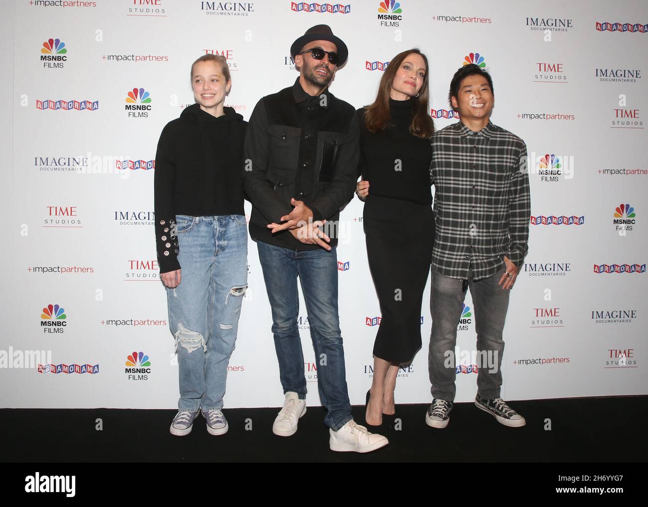 Los Angeles, Ca. 18th Nov, 2021. Shiloh Jolie-Pitt, Angelina Jolie and Pax Thien Jolie-Pitt at Paper & Glue/A JR Project LA Premiere Screening at Museum of Tolerance in Los Angeles, California on November 18, 201. Credit: Faye Sadou/Media Punch/Alamy Live News Stock Photo