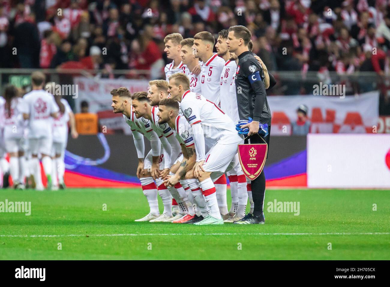 Warsaw, Poland. 15th Nov, 2021. Poland national football team pose for a group photo during the FIFA World Cup 2022 Qatar qualifying match between Poland and Hungary at PGE Narodowy Stadium. Final score; Poland 1:2 Hungary. Credit: SOPA Images Limited/Alamy Live News Stock Photo