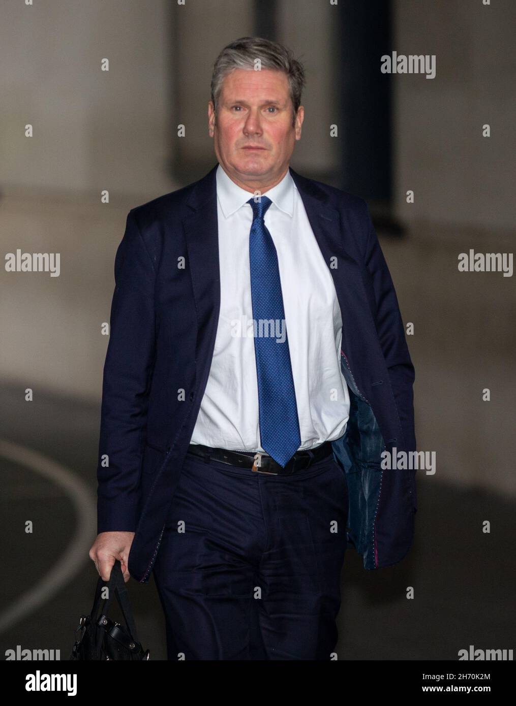 London, England, UK. 19th Nov, 2021. Labour Party leader KEIR STARMER is seen leaving BBC Broadcasting House after appearing on breakfast show. (Credit Image: © Tayfun Salci/ZUMA Press Wire) Credit: ZUMA Press, Inc./Alamy Live News Stock Photo