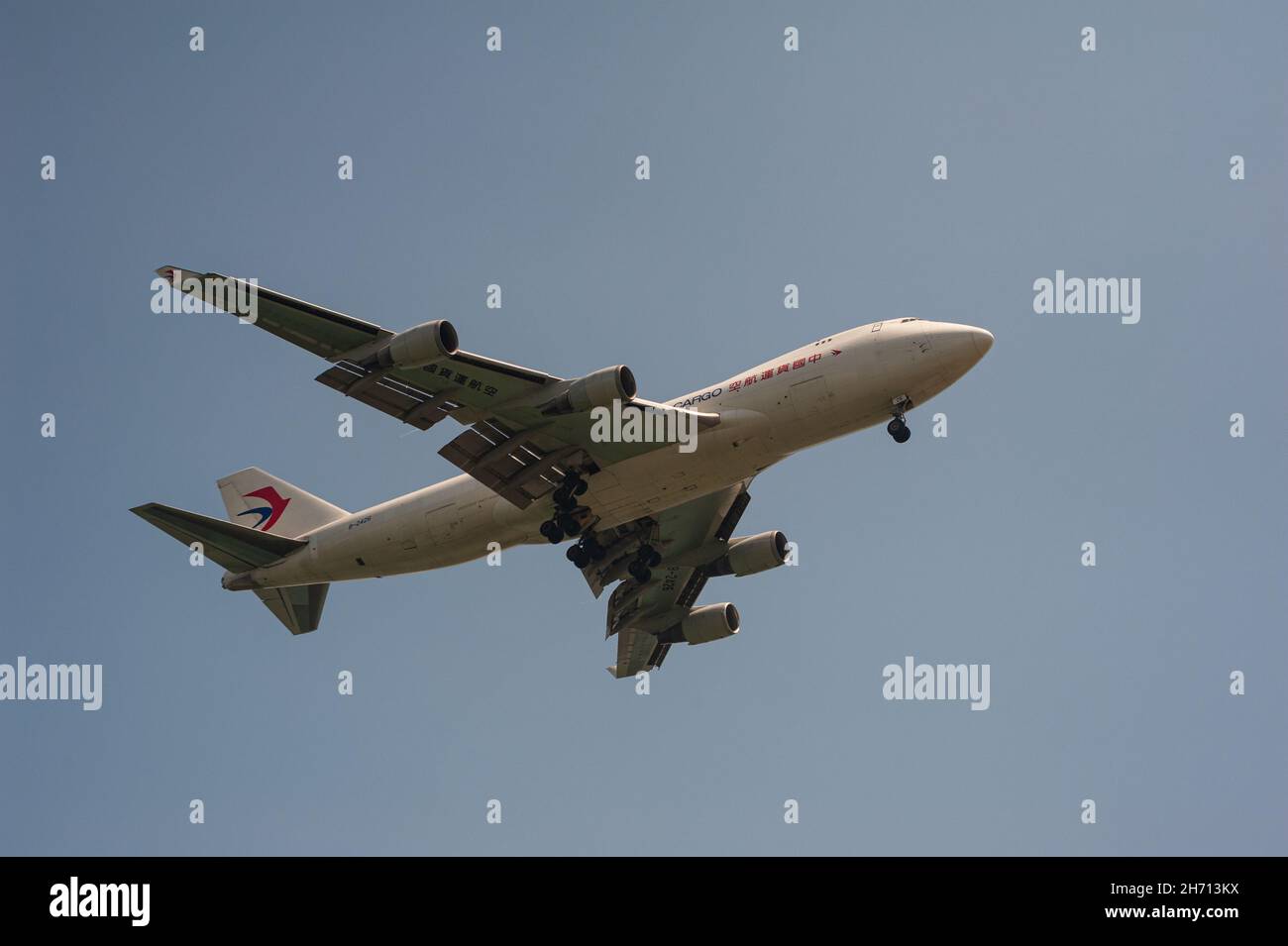 Air china boeing 747 400 aircraft hi-res stock photography