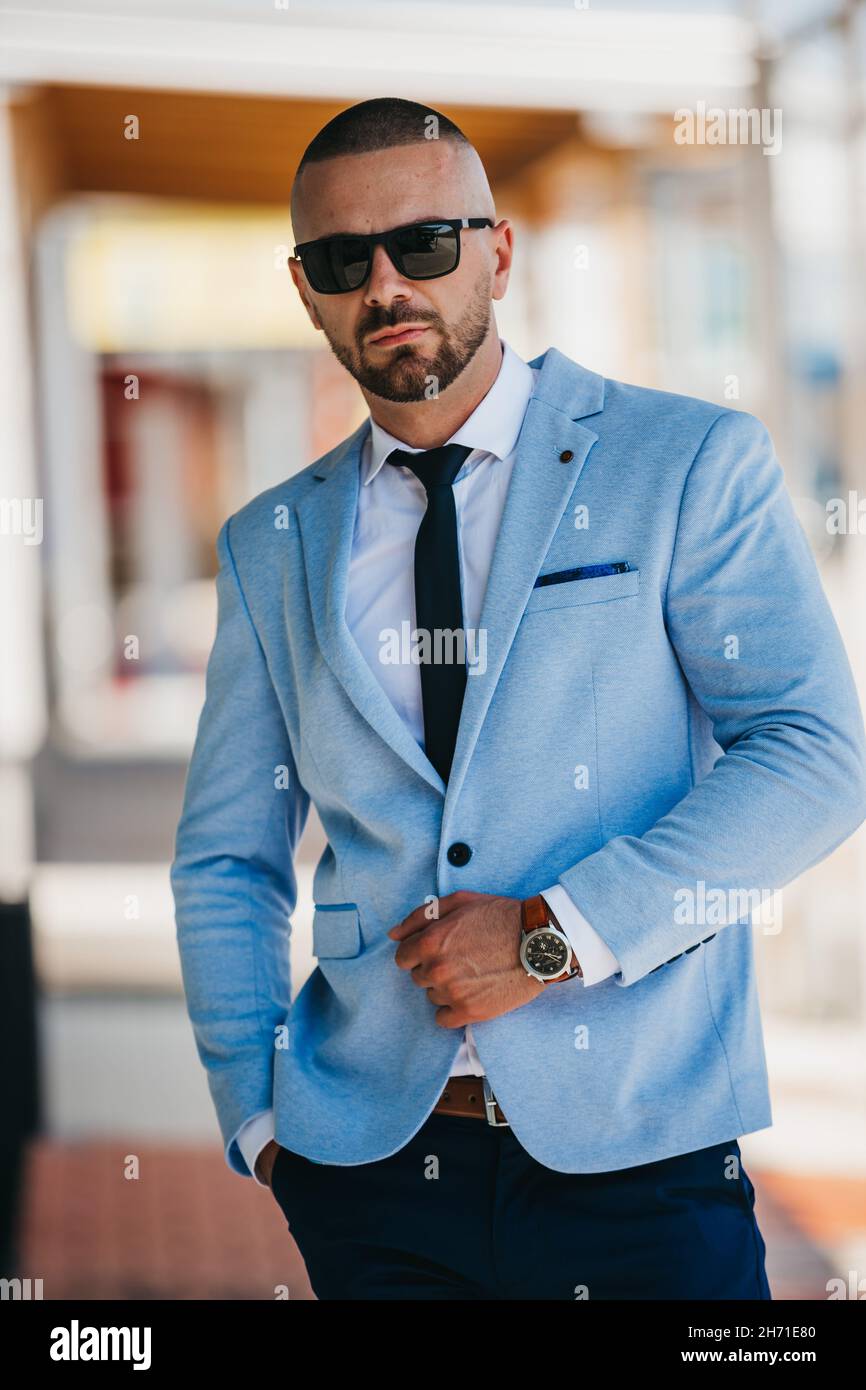 Vertical closeup shot young hi-res stock photography and images - Alamy