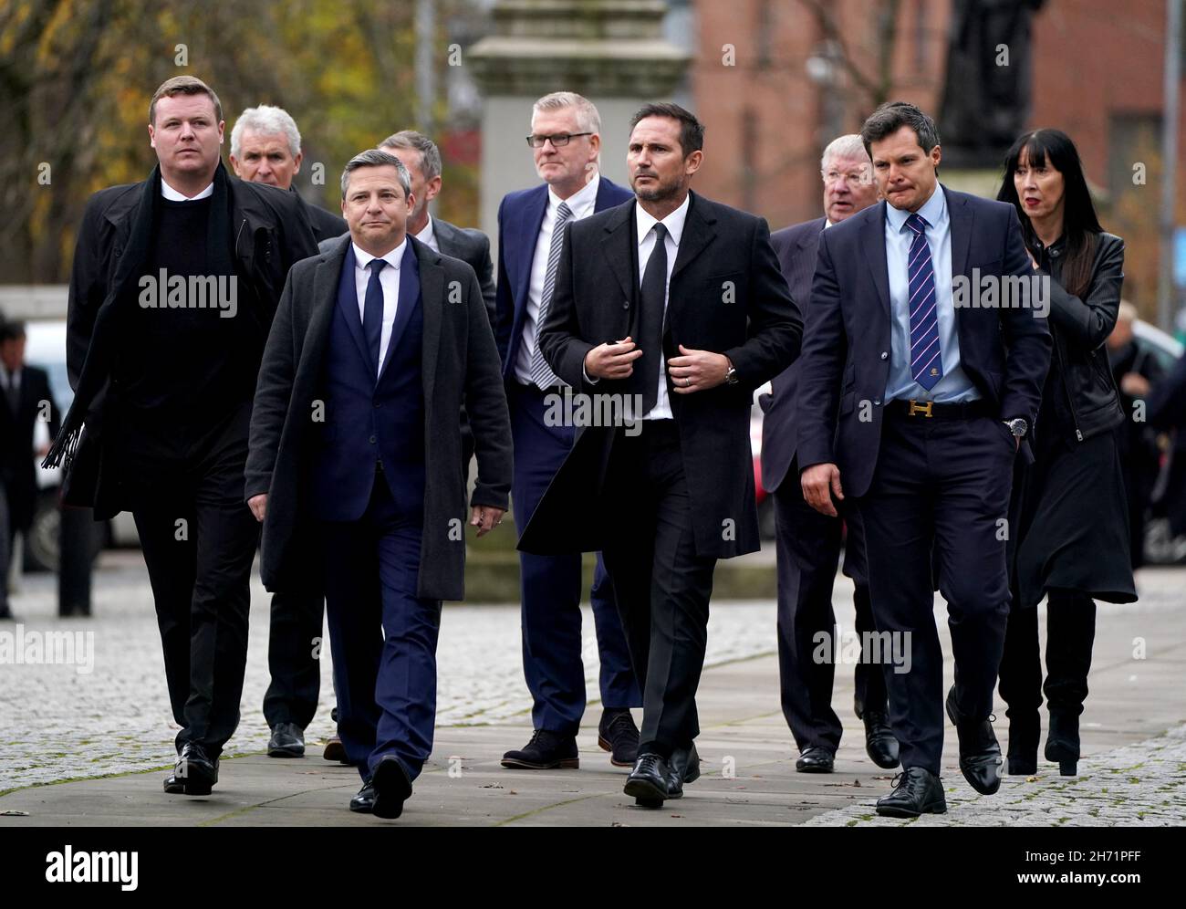 Former Chelsea manager Frank Lampard (centre right) and former Manchester United manager Sir Alex Ferguson (back) attend the memorial service at Glasgow Cathedral. On the 26th October 2021 it was announced that former Scotland, Rangers and Everton manager Walter Smith had died aged 73. Picture date: Friday November 19, 2021. Stock Photo