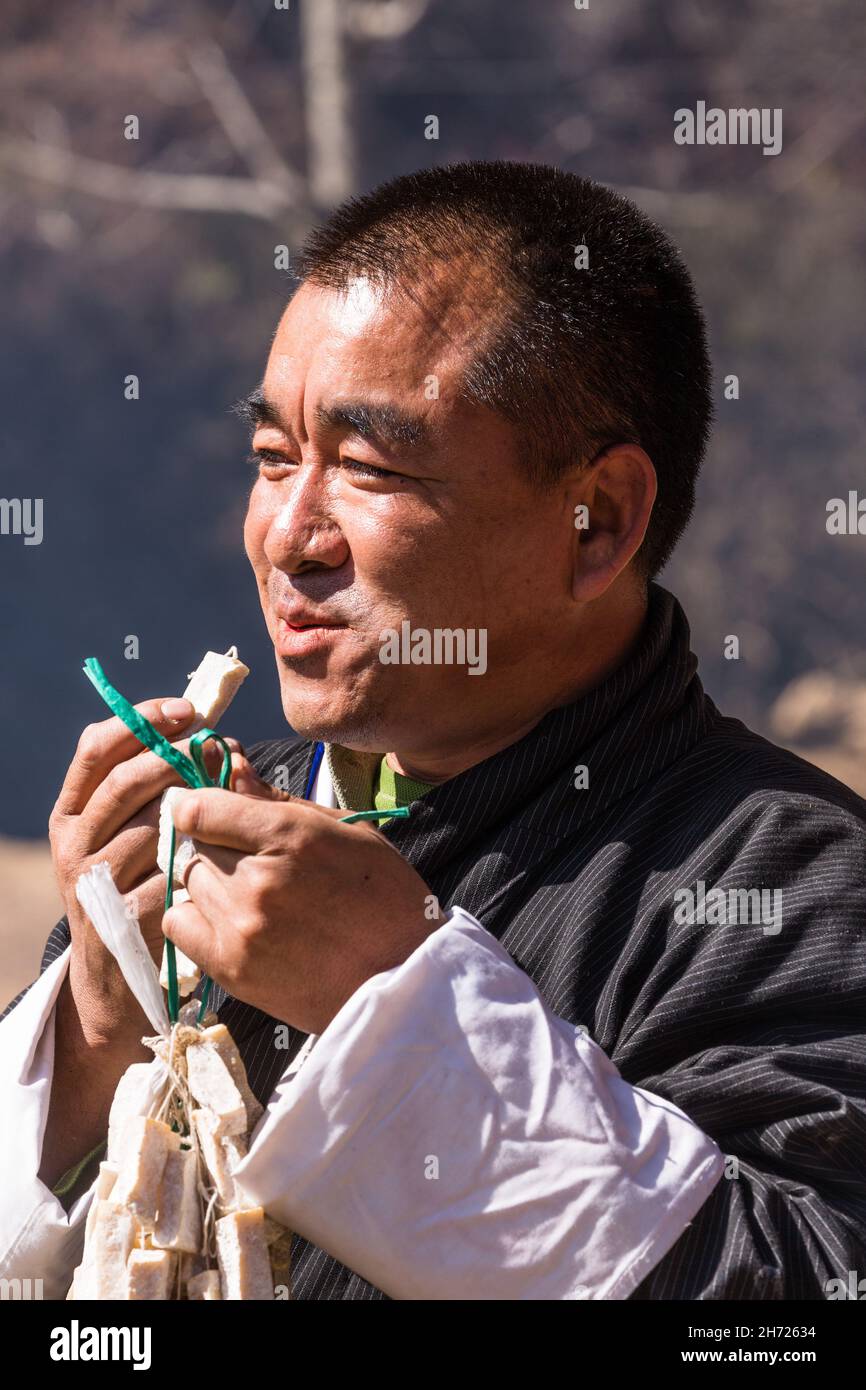 Chugo dried yak cheese hires stock photography and images Alamy