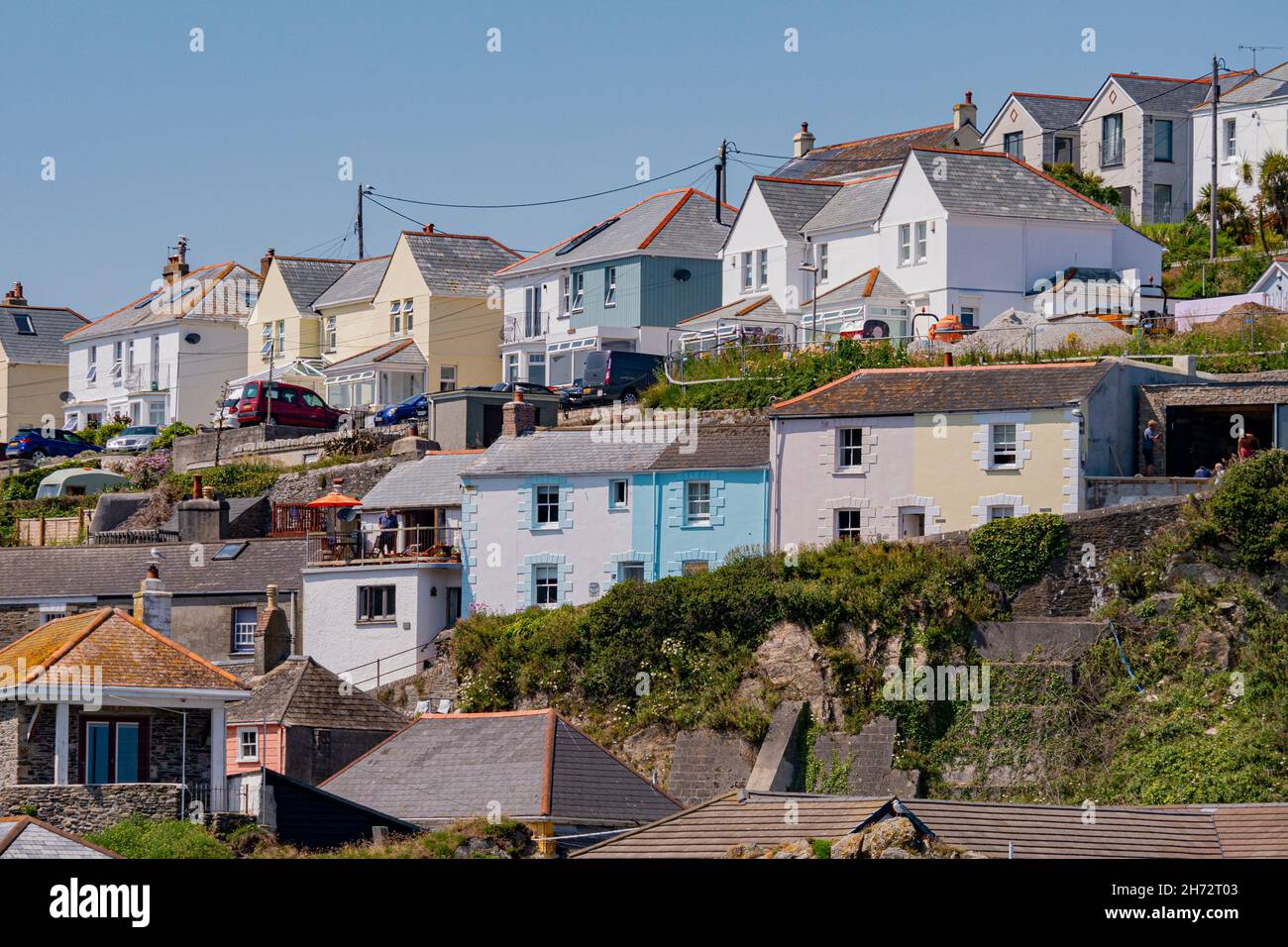 Hillside properties overlooking Mevagissey Harbour Mevagissey