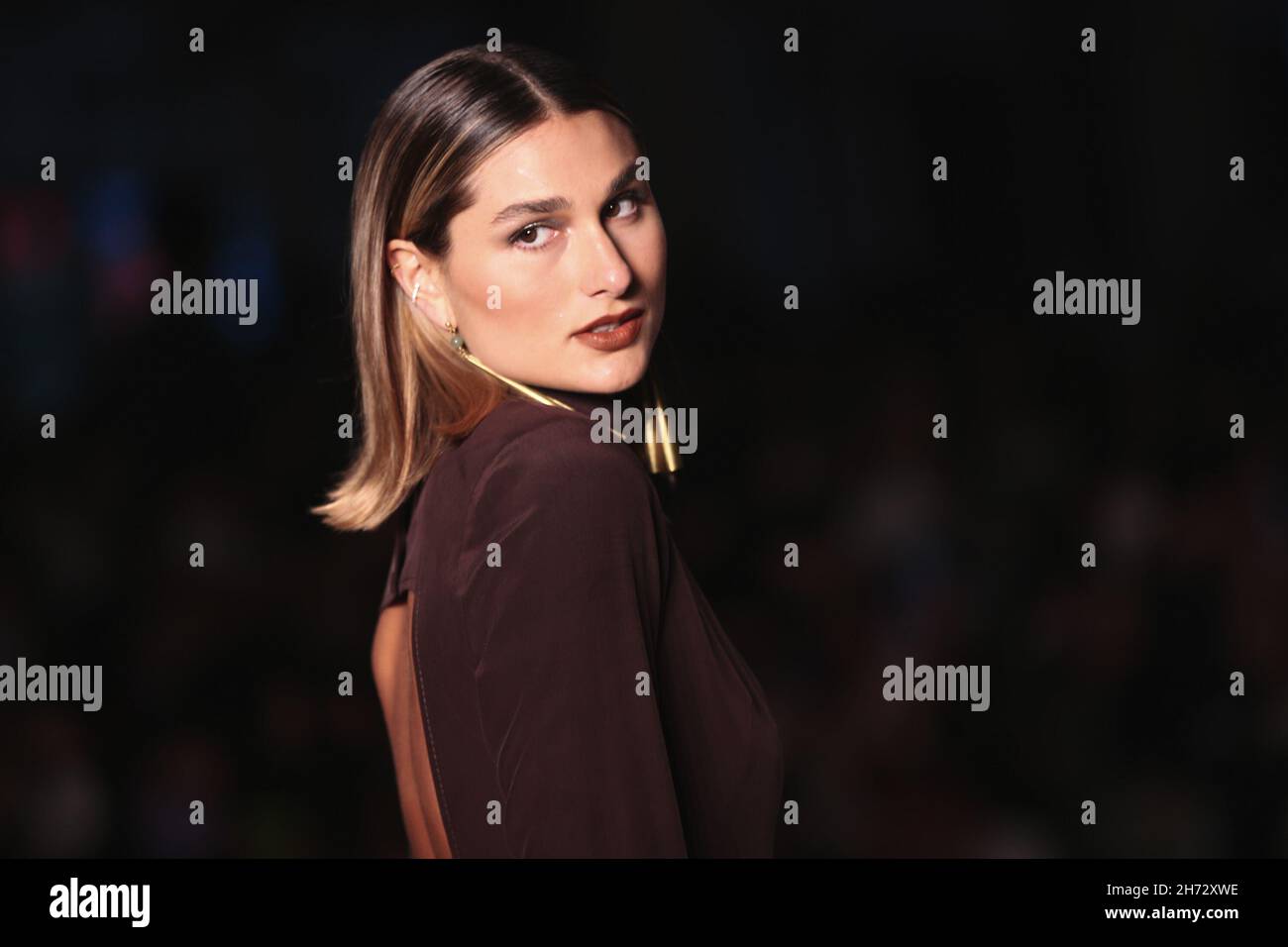 SP - Sao Paulo - 11/17/2021 - SAO PAULO, SAO PAULO FASHION WEEK - Brazilian model Sasha Meneghel parades for the Misci brand during the 52nd Sao Paulo Fashion Week (SPFW) at the Pavilhao das Culturas Brasileiras, in Ibirapuera Park, in city of Sao Paulo, this Friday (19). Photo: Ettore Chiereguini/AGIF/Sipa USA Credit: Sipa USA/Alamy Live News Stock Photo