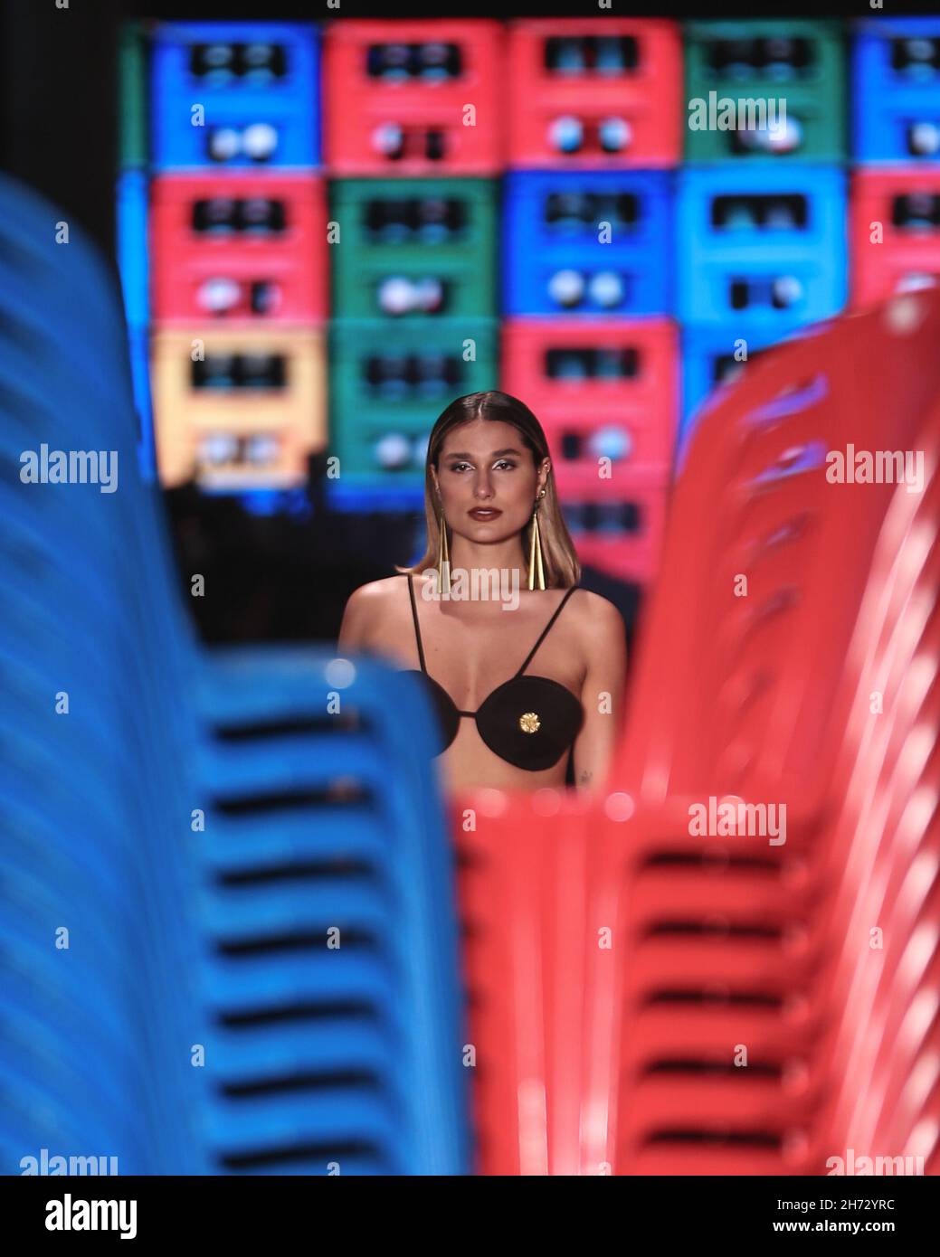 SP - Sao Paulo - 11/17/2021 - SAO PAULO, SAO PAULO FASHION WEEK - Brazilian model Sasha Meneghel parades for the Misci brand during the 52nd Sao Paulo Fashion Week (SPFW) at the Pavilhao das Culturas Brasileiras, in Ibirapuera Park, in city of Sao Paulo, this Friday (19). Photo: Ettore Chiereguini/AGIF/Sipa USA Credit: Sipa USA/Alamy Live News Stock Photo