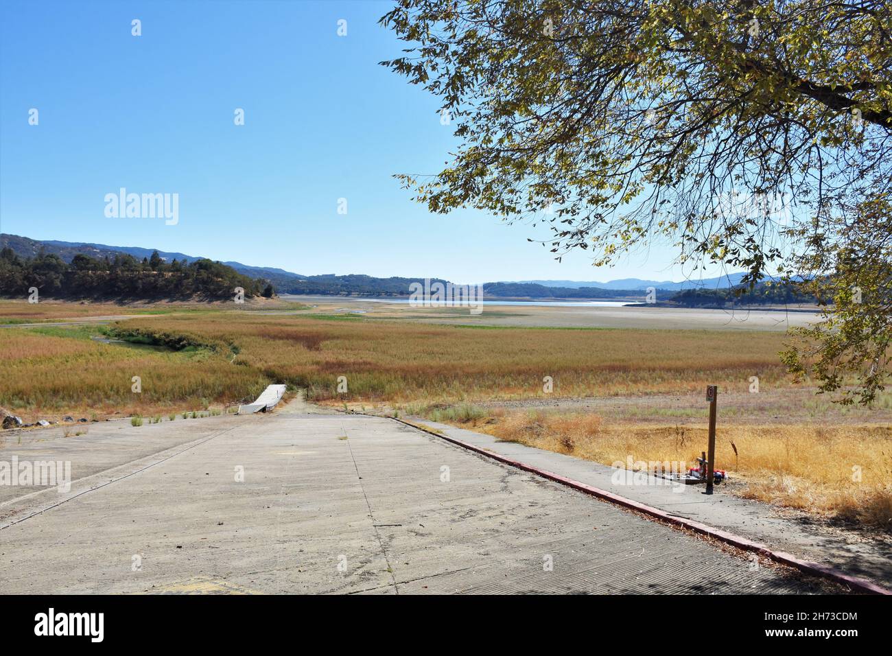 Lake Mendocino, north end at launching rand during drought with water 1